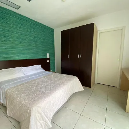 アパートホテル Acqua Marina 3*