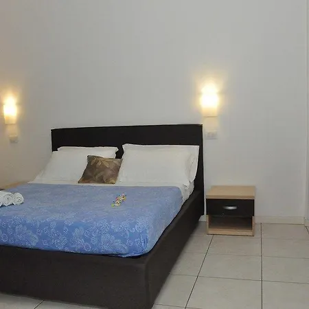 アパートホテル Acqua Marina リミニ