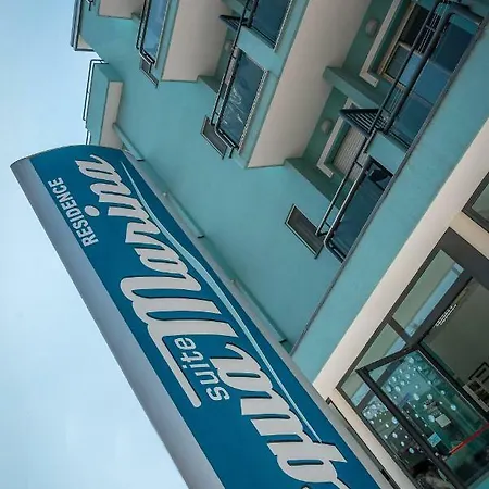 Ξενοδοχείο με διαμερίσματα Acqua Marina 3*