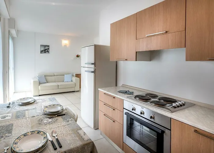 码头水上套房住宅酒店 里米尼