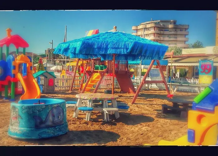 アパートホテル Acqua Marina リミニ