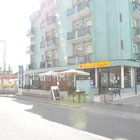 Acqua Marina מלון דירות 3*