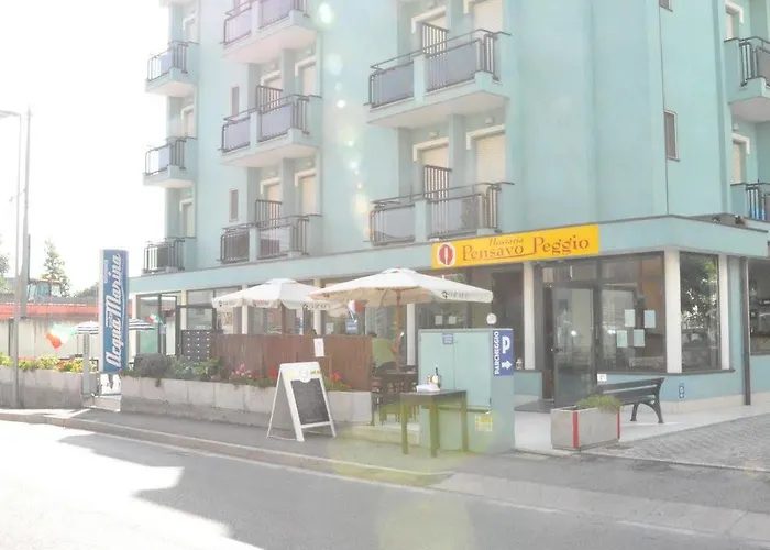 Acqua Marina Apartmanhotel 3*